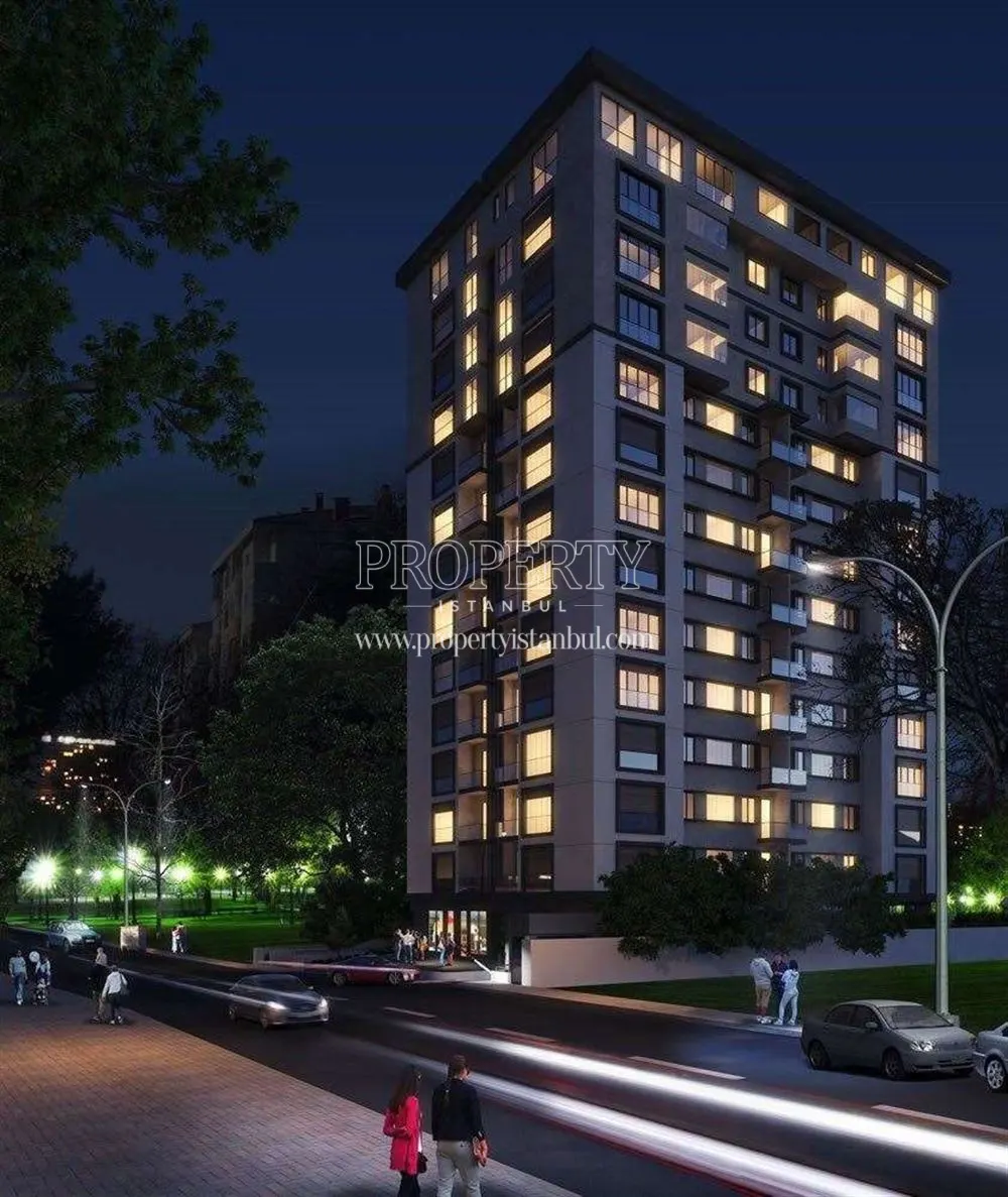 216 Bahar building at night