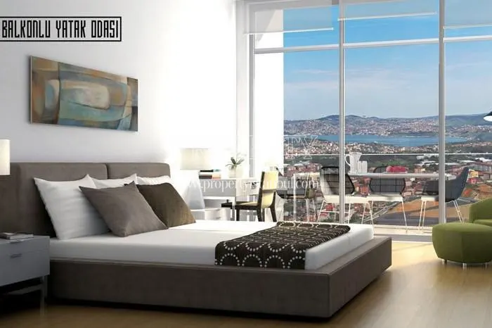 The master bedroom with a balcony in 42 Maslak