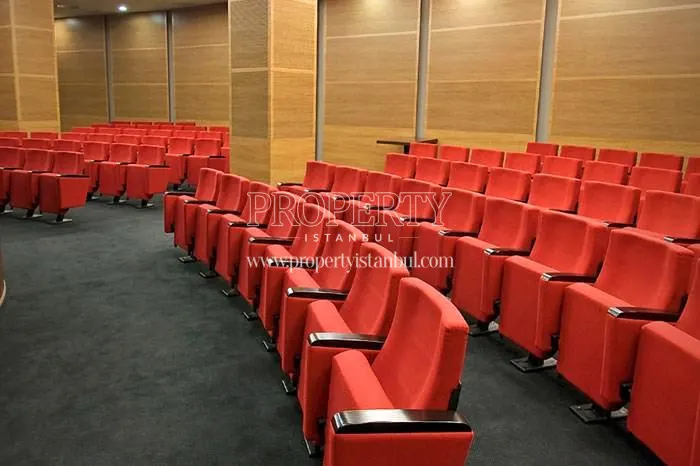 The conference hall in Agaoglu My Office 212