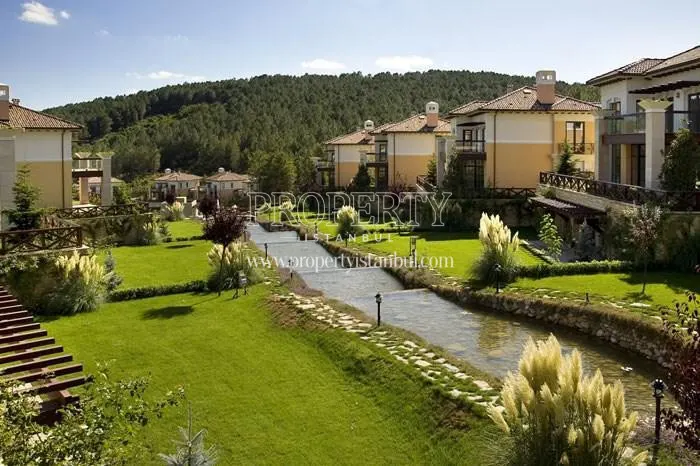 Agaoglu My Roseville Cekmekoy compound