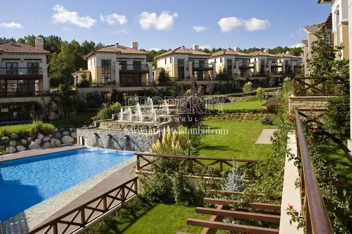 Agaoglu My Roseville Cekmekoy complex