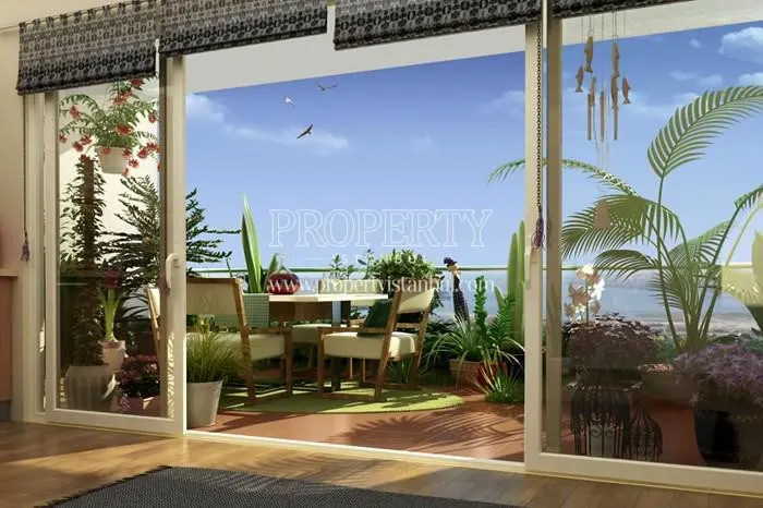 Verdant balcony facing the sea view in Agaoglu My World Europe