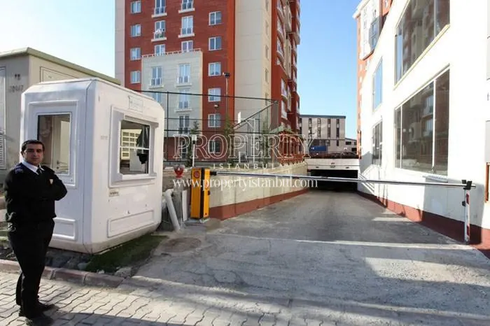 Agena Park entrance for cars