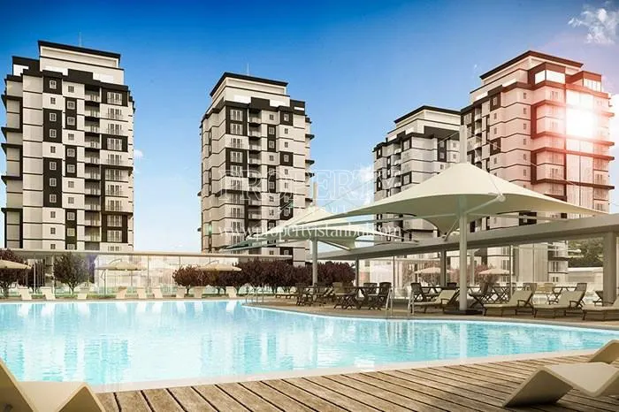 The swimming pool in Akkent Doga Konutlari 2. Etap