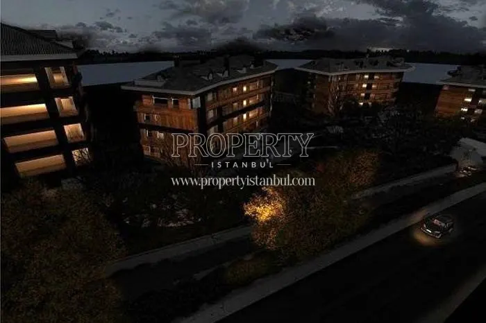 Alya Evleri Sariyer compound at night