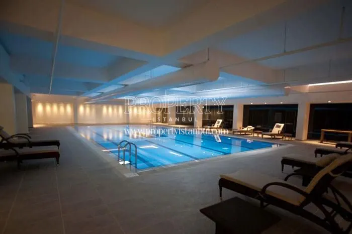 The indoor swimming pool of Anthill Residence