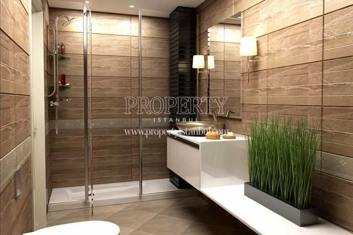Small bathroom with a plant in Aqua Kavakli