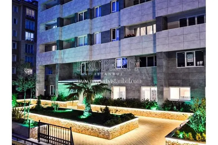 Aram Deluxe garden at night