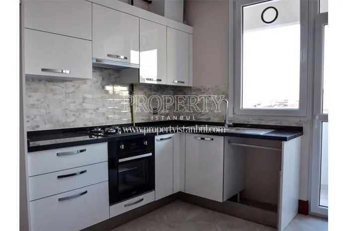 Kitchen cabinets in Aram Deluxe