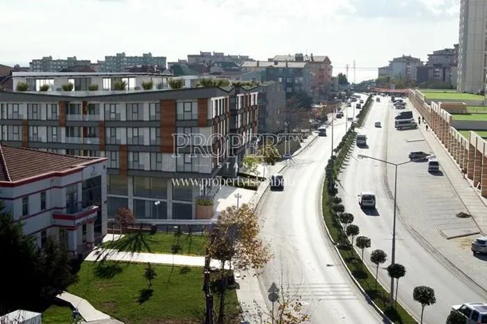 The road in front of Astro Beylikduzu