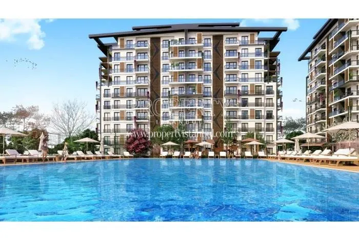 The outdoor swimming pool of the Atlantik Life compound