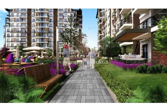 Walking track in Atlantik Life