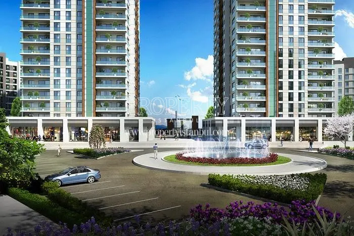 Parking lot opposite the shopping center in the Avrupa Konutlari Basaksehir compound
