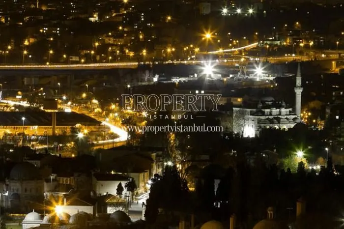 Eyup district at night