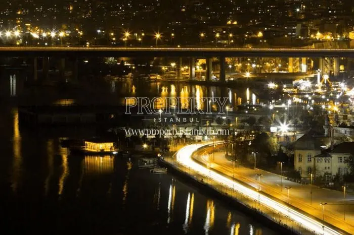 Golden Horn view at night