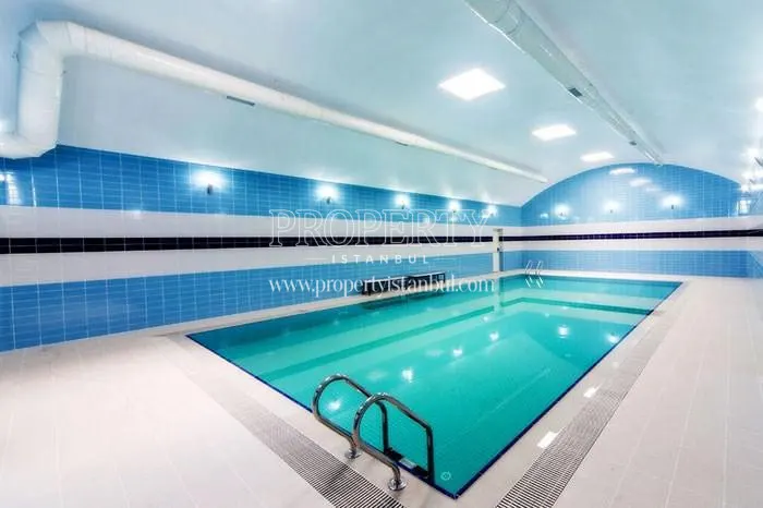 Indoor swimming pool in Azizistan