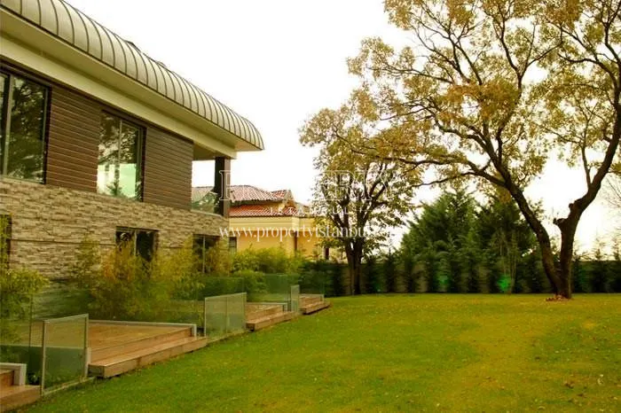 The garden of BE-SA Camlikonak compound