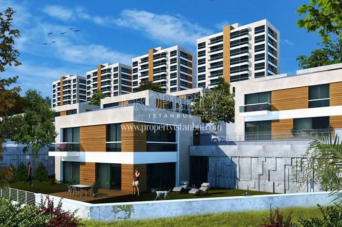 The villas with their own gardens in Bahcesehir Konaklari