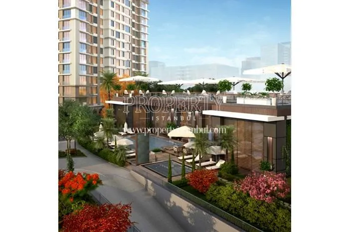 The outdoor swimming pool in Be Life Kartal
