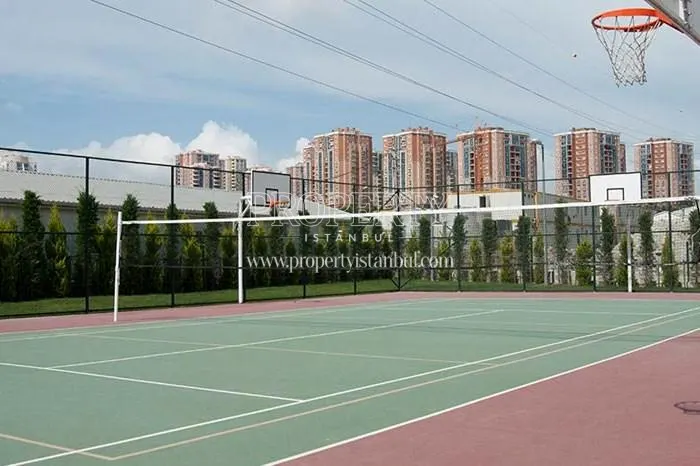 Volleyball and basketball pitch in Bizim Evler 4
