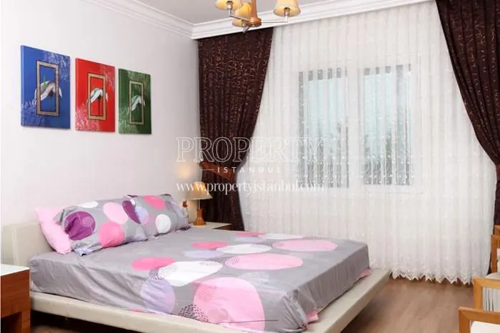 A bedroom in Bizim Evler 4