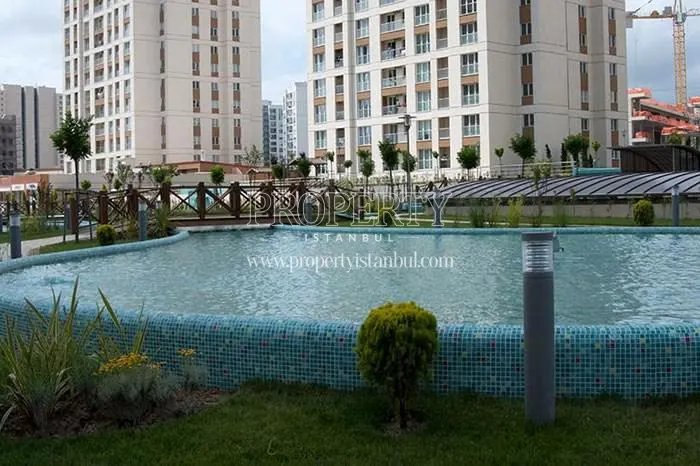 The pond in Bizim Evler 4