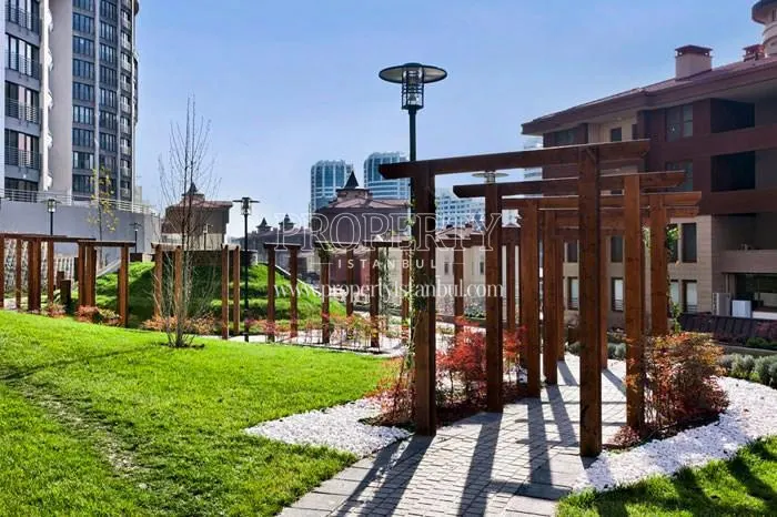 Walking track in the Bosphorus City compound