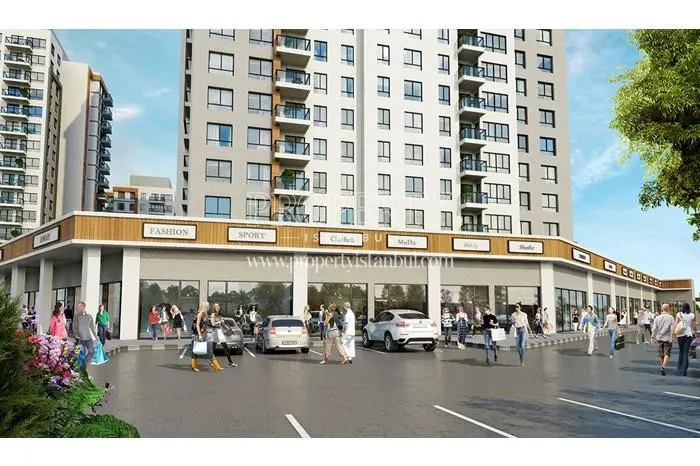 The shopping center in the Bulvar Atakent compound