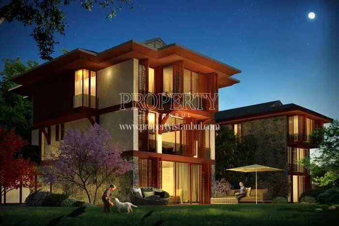 Cengelkoy Park Evleri villas at night