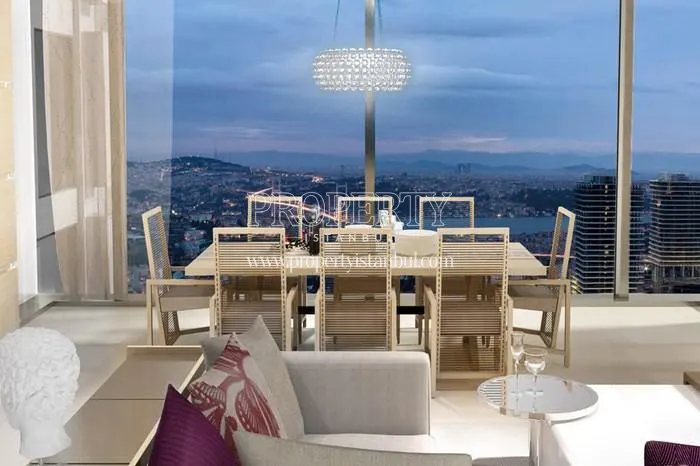 The dining table facing the Bosphorus in Ciftci Towers