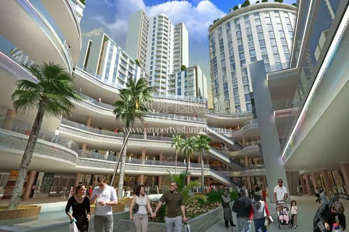 The people shopping in the City Center compound