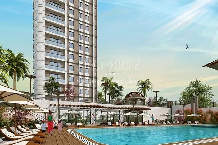The outdoor swimming pool in Cuento Istanbul