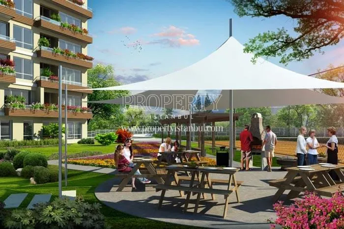 The residents having a barbecue in the Cukurova Balkon compound