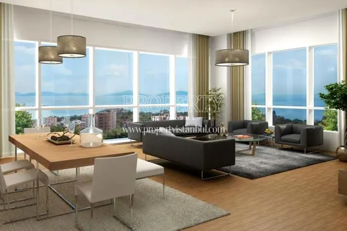 Spacious living room with the sea view in the Cukurova Balkon project