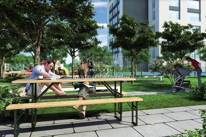 Cukurova Tower residents enjoying the compound garden