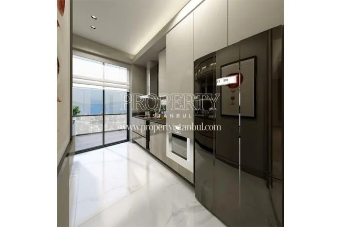 The kitchen with the sea view in Daire Kartal