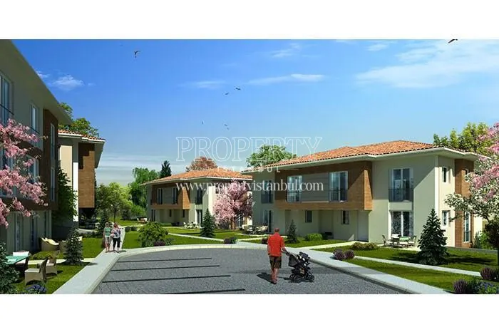 Dekar Asmali Bahceler residents taking a walk in the compound