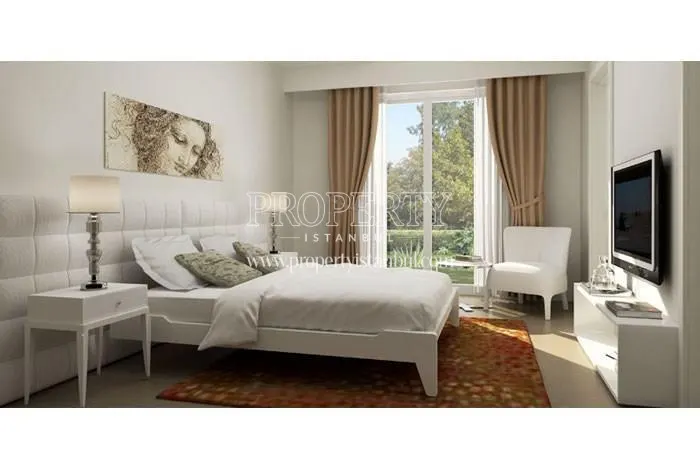 One of the master bedrooms in Dekar Asmali Sokaklar