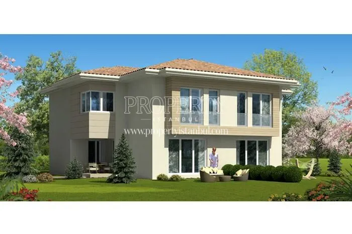 The guy in front of his luxury villa in Dekar Asmali Sokaklar