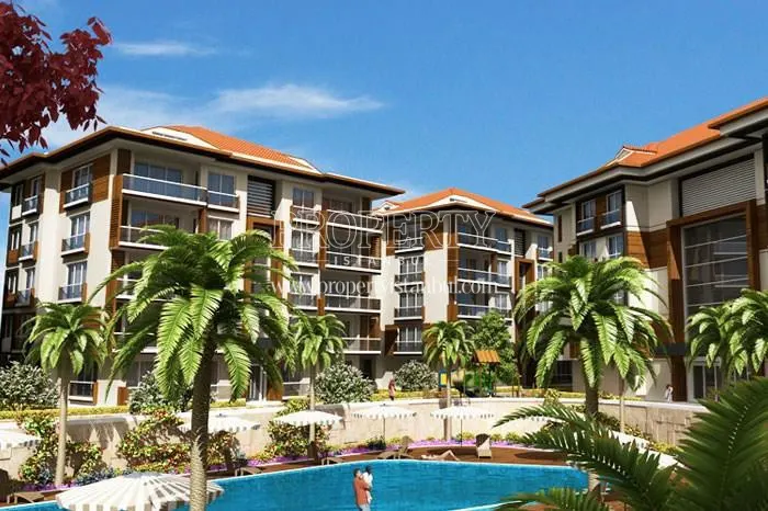 The outdoor swimming pool of Dora Park