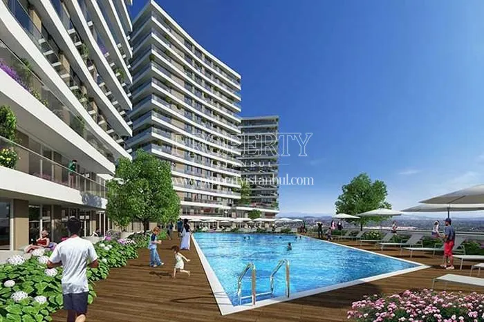 The outdoor swimming pool in Dumankaya Modern Collection