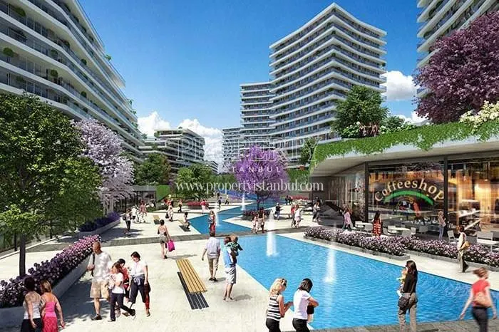 The residents are walking on the walking track in the Dumankaya Modern Collection compound