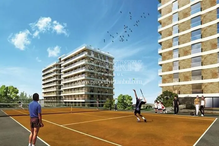 Emin Evim 5Yuz60 residents playing tennis in the compound