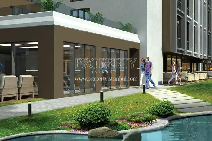 Walking track in the Enn Adalar Maltepe compound