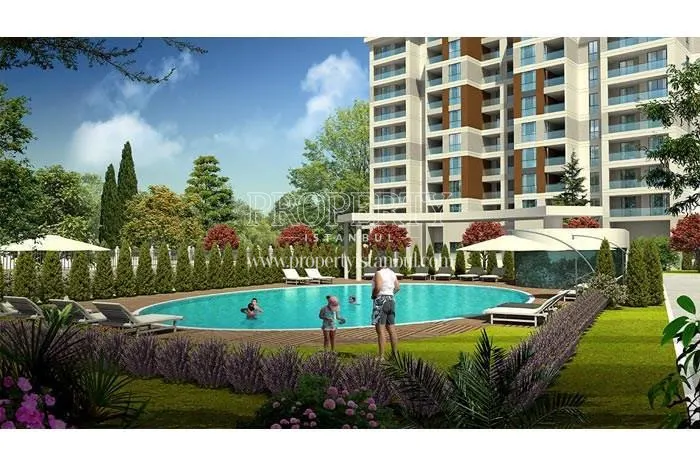 The outdoor swimming pool of Envarev