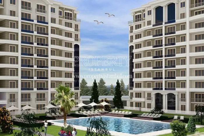 The outdoor swimming pool in Euro City Kurtkoy