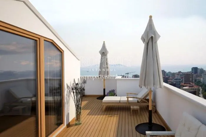 Viewing terrace in F. Ayanoglu Residence