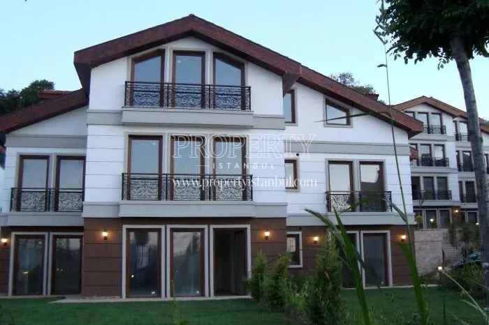 Villas in Feronia Evleri