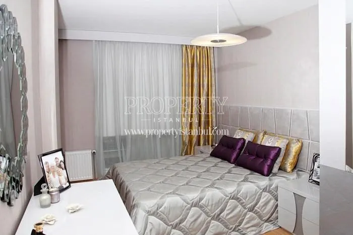One of the master bedrooms in Foresta Sariyer