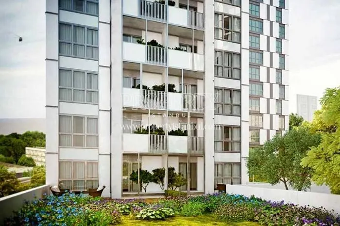 Fullada Maltepe blocks with the garden
